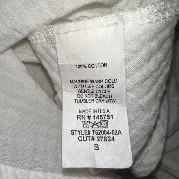 Altar'd state white crop top, S, G950 - Picture 3 of 4